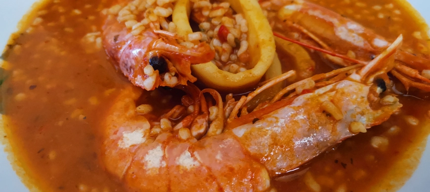 Arroz Caldoso de Pescado Keto