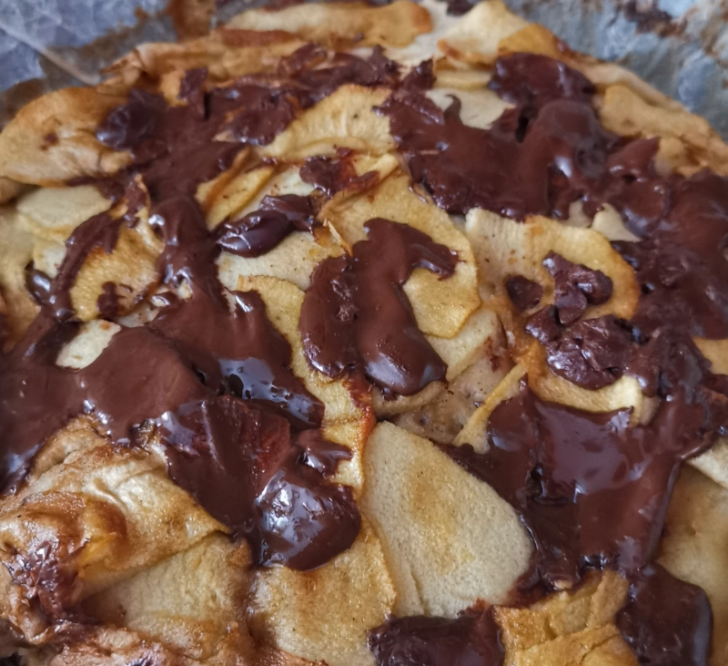 Tarta de manzana sin azúcar, sin harina y con leche vegetal