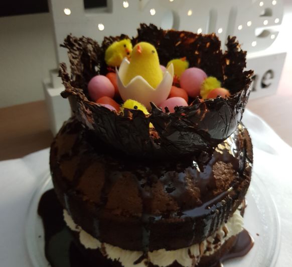 MONA DE PASCUA DE CHOCOLATE CON NIDO