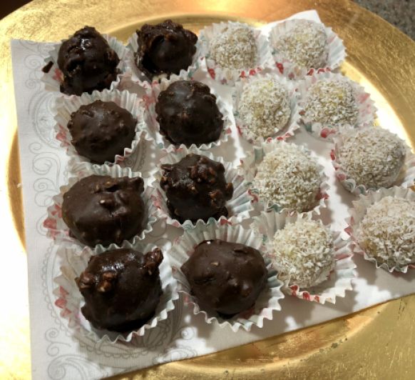 Bombones de chocolate saludables con sorpresa de avellana